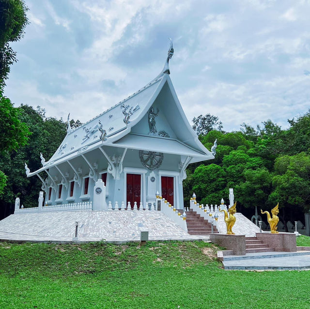 วัดถ้ำพระโพธิสัตว์