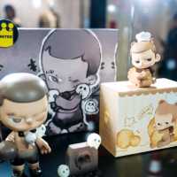 พามาเล่น Art Toy