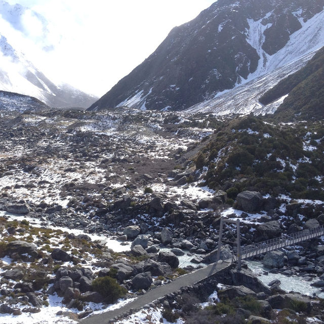 Hooker Valley Track to Mount Cook