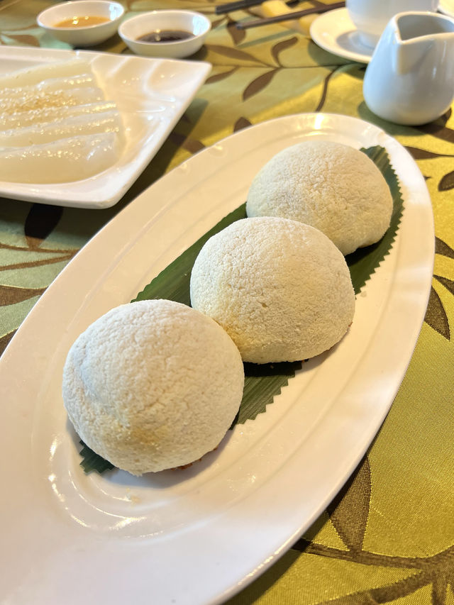 無敵維港靚景下飲餐茶