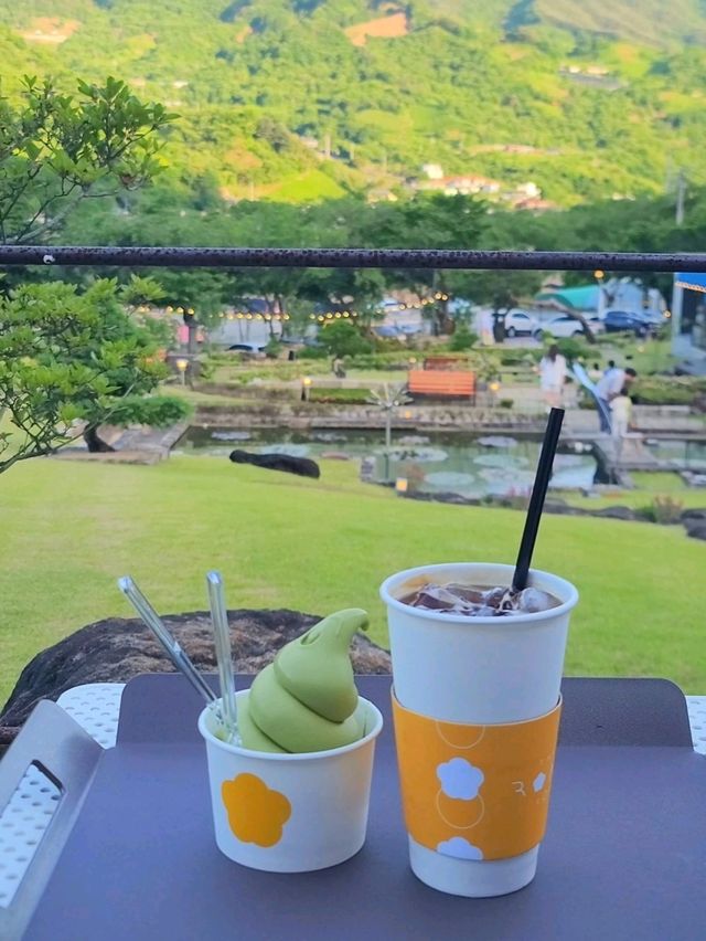 지리산과 장미 콜라보가 아름다운 하동카페🌹🌿