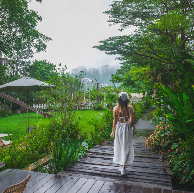 แช่อ่างดูวิวเขาคู่หมอกที่เชียงใหม่ 🌨️🌿