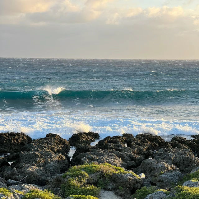 宮地浜海水浴場：白沙碧海