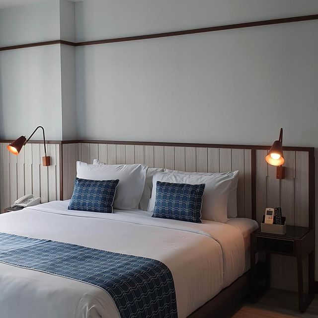 Amber  85 Hotel
