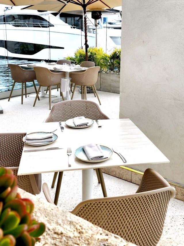 🇦🇺  Seaside dining experience in Gold Coast, Australia