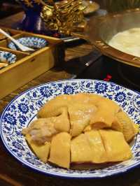 北角宮廷式火鍋，必點花膠雞湯