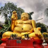 สักการะพระเจ้าสองสี ที่วัดมุงเมือง