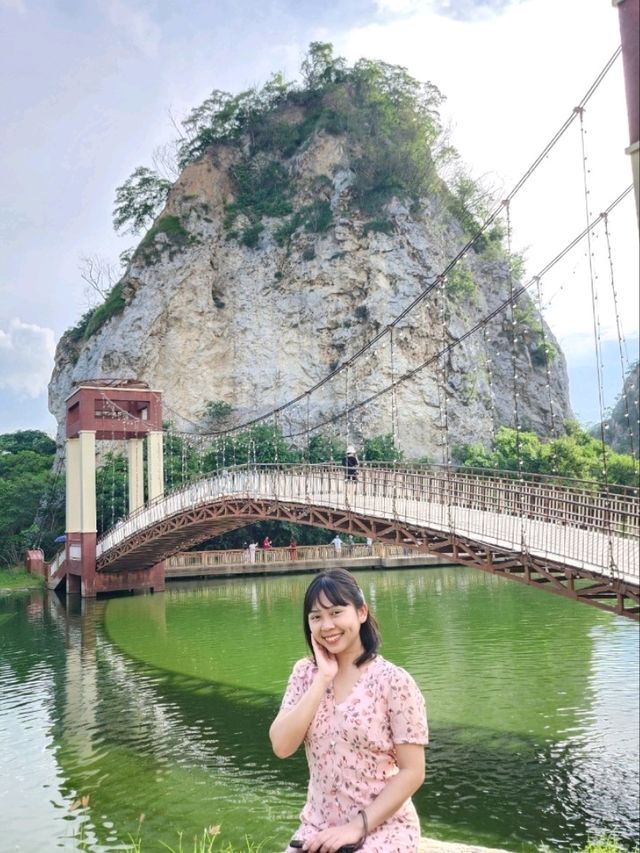 พักผ่อนหย่อนใจกันที่ "หินเขางู ราชบุรี"