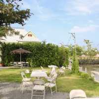 ถวายบัว Thawai Bua Cuisine & Cafe