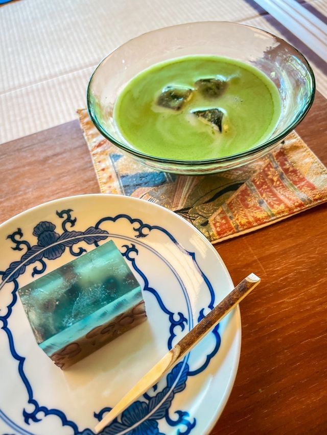 【石川】美しい庭園を見ながら、季節の和菓子とお抹茶を♡