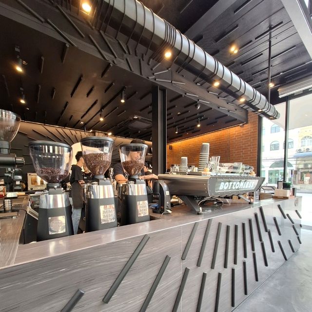 Bottomless Coffee Roasters Sukhumvit 33
