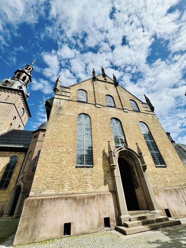 奧斯陸主教座堂（Oslo domkirke）