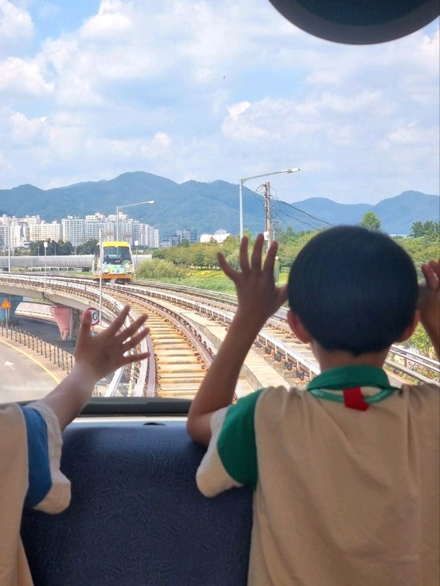 이색 기차여행은 캡슐열차로!