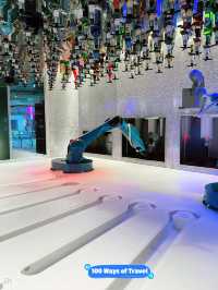 🍸 Bionic Bar
