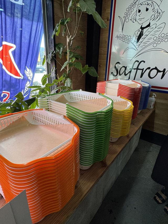 【福岡グルメ】倉庫をリノベーションしたパンもお客さんも多いベーカリー🍞🥖