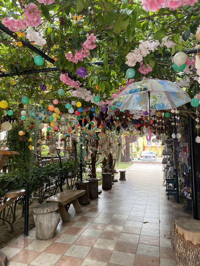Discover local treasures in Kelantan! 