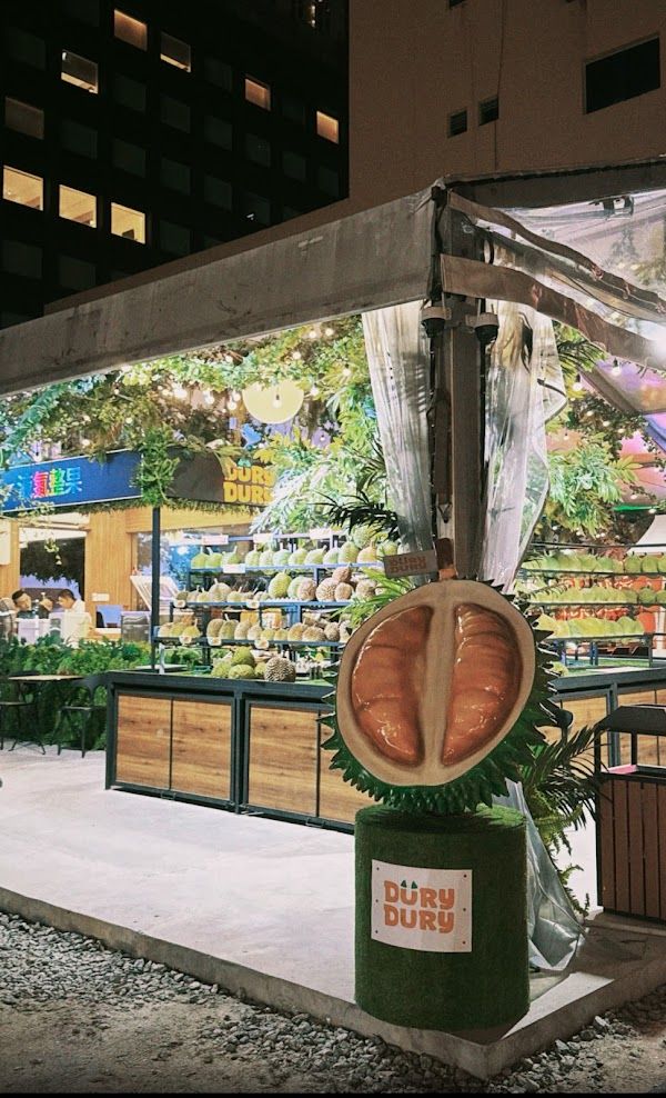 Durian Paradise at Jalan Alor in Dury Dury