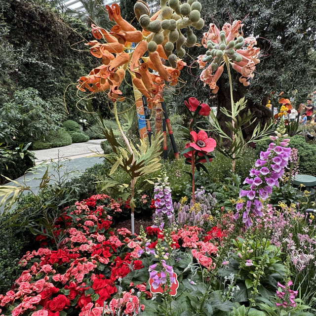 Nature's Palette: Discovering the Latest Blooms at Gardens by the Bay