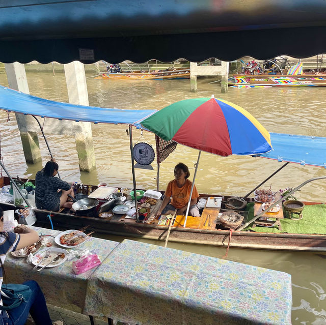 สัมผัสวิถีชีวิตชาวภาคกลางที่ตลาดอัมพวา 2024