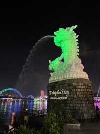 Dragon & CauTinhYea bridge ดานัง เวียดนาม