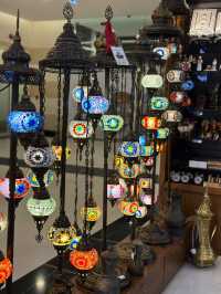 🚶🏻‍♂️ Souvenir Shop by the Mosque