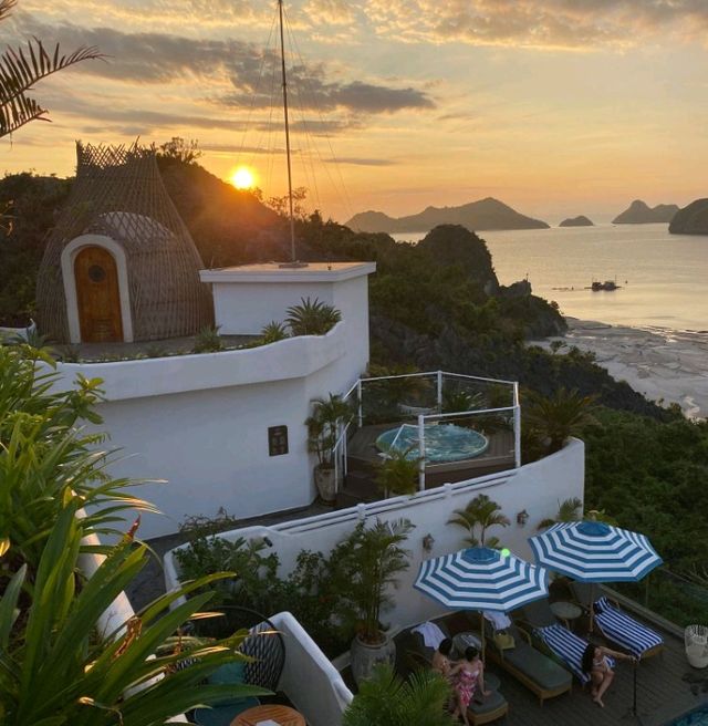A Sun-Kissed Symphony: Sunset Magic at Perle d'Orient Cat Ba