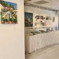 【韓国】絵画が飾ってあって美術館のようなカフェ🖼️