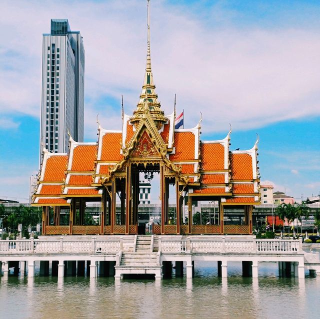 泰國曼谷大學校園景點:Ramkhamhaeng University，特色湖心廟宇建築，適合拍照📸打卡親子遊