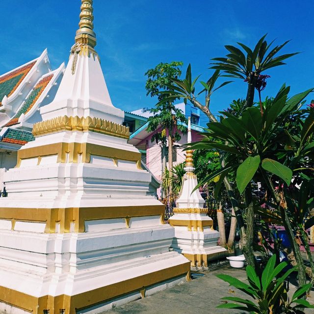 泰國曼谷皇家古廟景點:Wat Ratchawarin，建築精美絕倫，適合打卡拍照📸