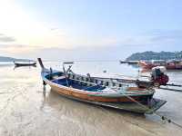 “หาดราไวย์”หาดท่าเรือประมงอันเงียบสงบ จ.ภูเก็ต