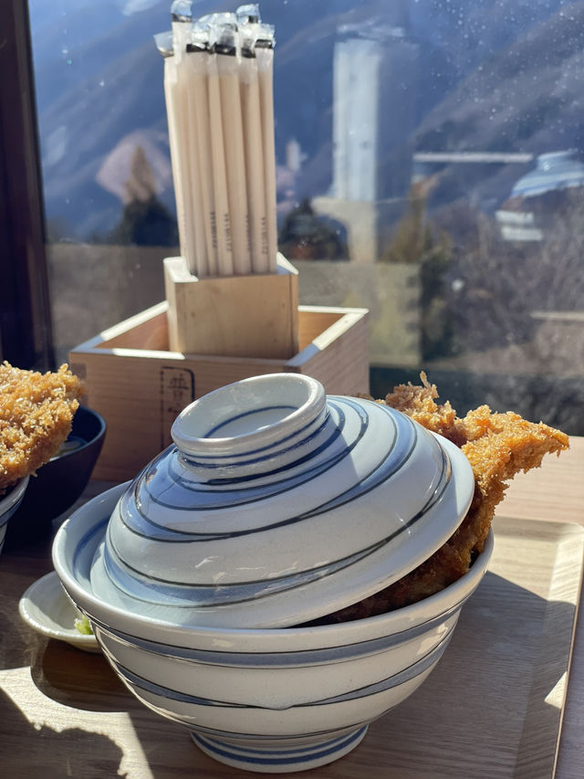 秩父と言ったら・・【わらじカツ丼】広まるきっかけになった「大島屋」