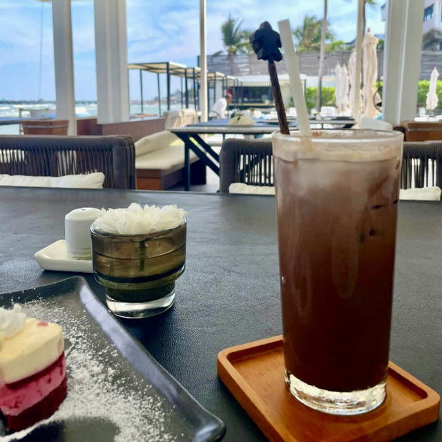 Oceanside Beach Club & Restaurant 
