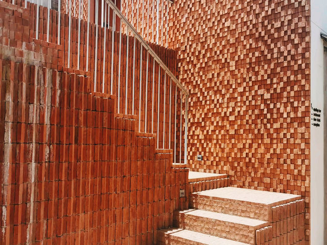 Baan Pom Phet, Ayutthaya Province