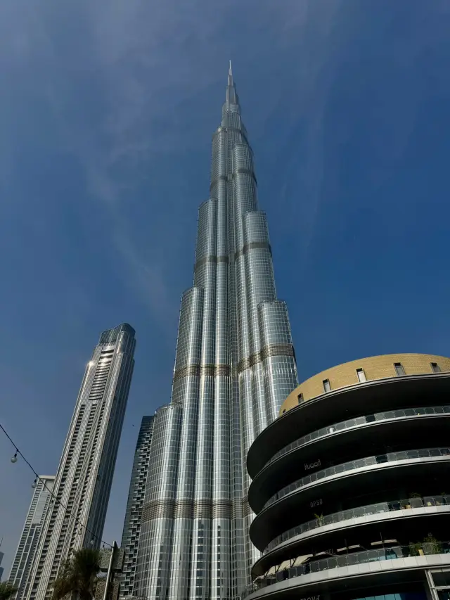 從哈里發塔鳥瞰杜拜