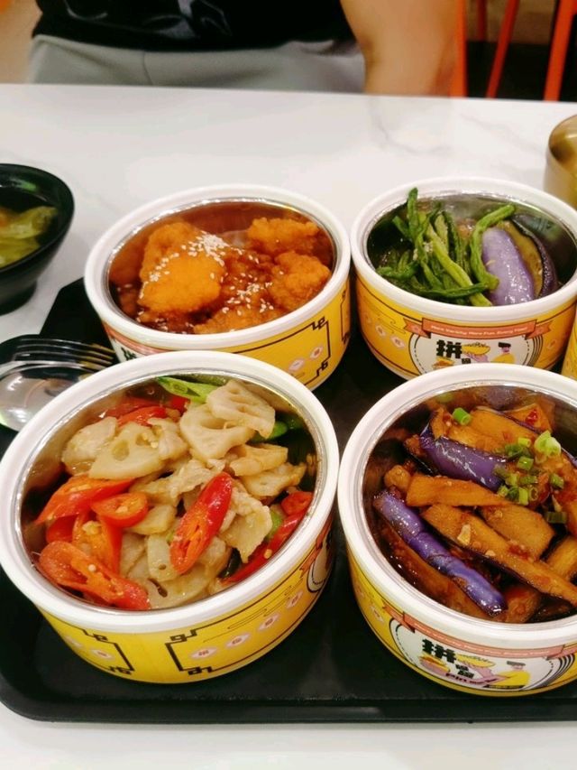 Experience a Small Bowl Chinese Food style 