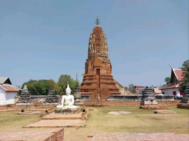 วัดพระศรีรัตนมหาธาตุ สุพรรณบุรี