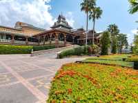 รีสอร์ท 4 ดาวใกล้ป่าตอง ที่สระว่ายน้ำใหญ่ที่สุด