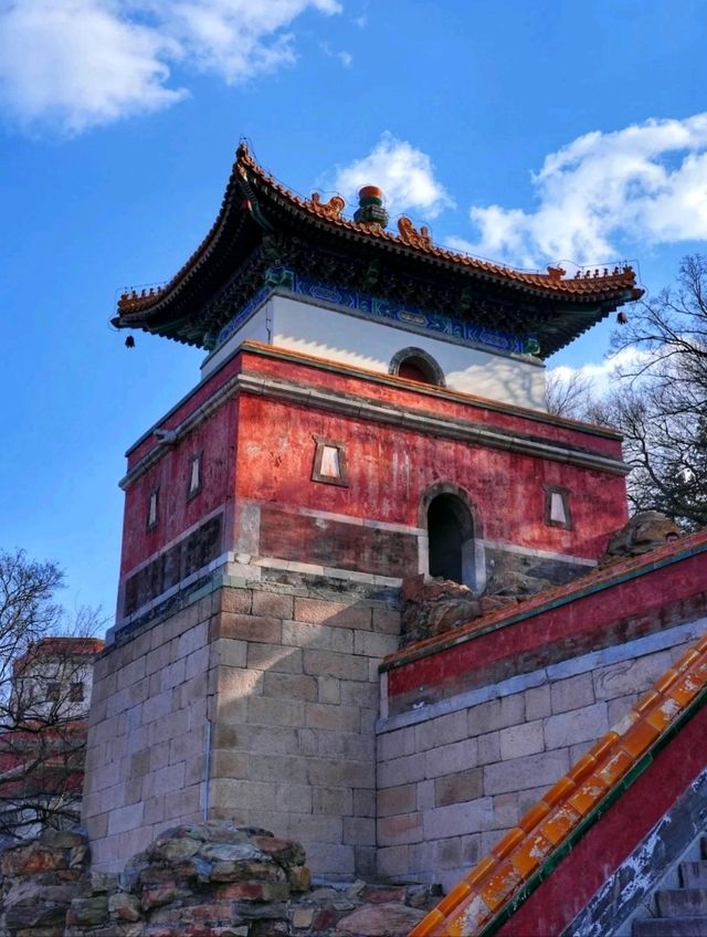 Exploring The Summer Palace in Beijing, a wonderful and relaxing experience! 