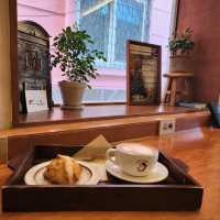 LISTEN PAGE CAFE