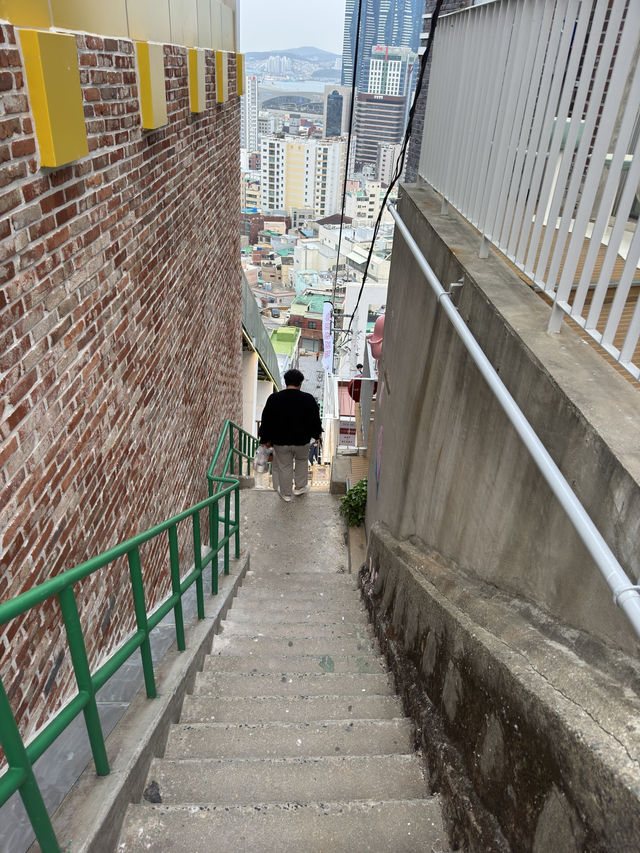 부산 이바구길 야외 영화상영관 “168더데크”🍿