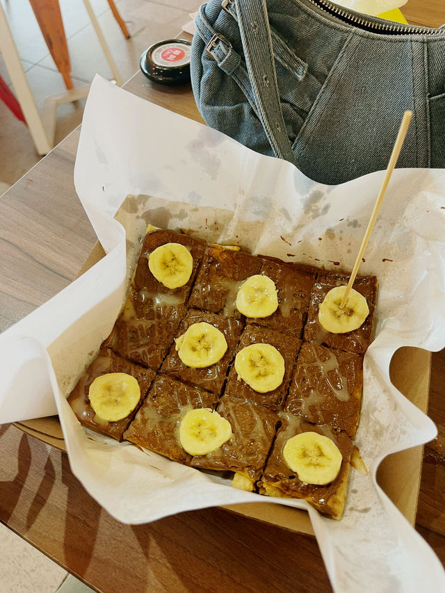Sweet Thai Escape: Coconut Dreams & Roti Treats