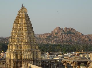 A historical tour in Hampi— UNESCO World Heritage 