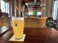 【La Rana Dorada Casco】金色のカエルと、パナマの地ビールの魔法。