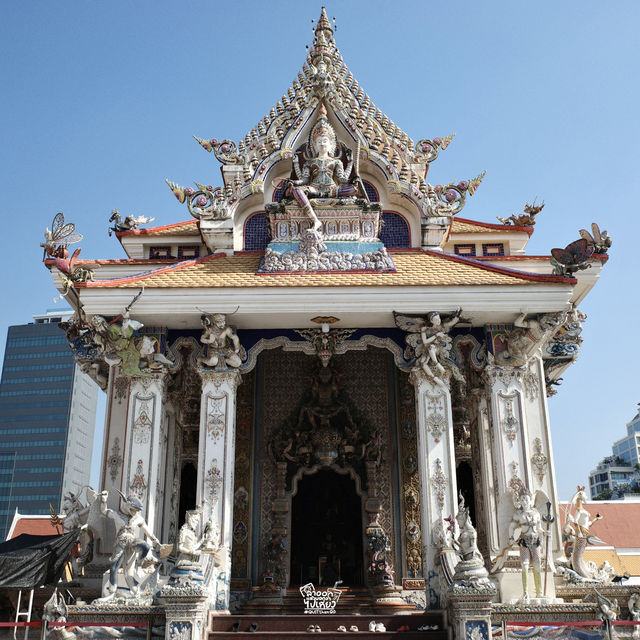 "วัดสวยสุด UNSEEN ย่านพระราม 3"