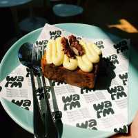Warm.bkk : คาเฟ่สไตล์มินิมอลอบอุ่น