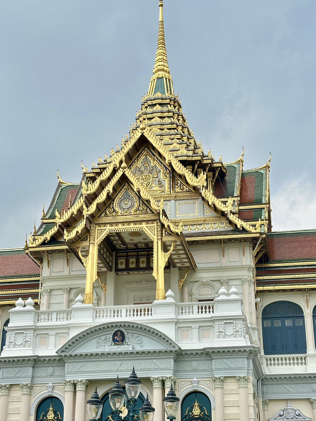 วัดพระศรีรัตนศาสดาราม วัดคู่บ้านคู่เมืองของแผ่นดิน
