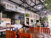 บ้านก๋วยเตี๋ยวซีฟู้ด By ป้าทิ้ง มิชลินไกด์