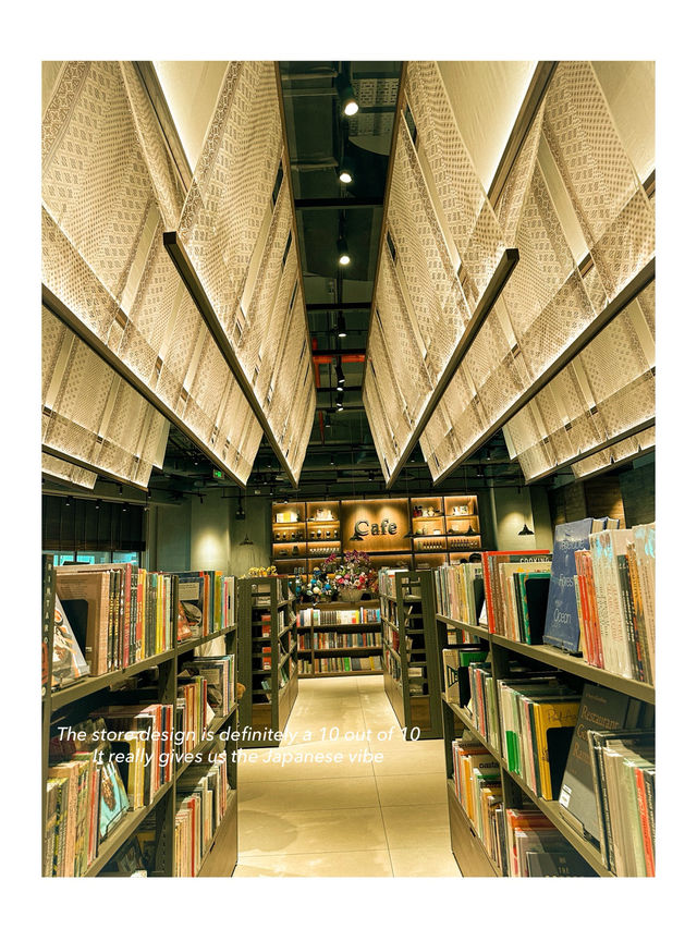 📍Tsutaya Bookstore & Ivy Tokyo Café