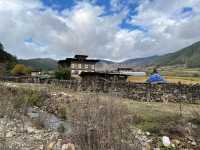 Phobjikha Valley – Blue Skies & Quiet Beauty 