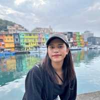 📸 เที่ยวเมืองท่าเรือสายฝน ชมตึกหลากสี @จีหลง 🌈